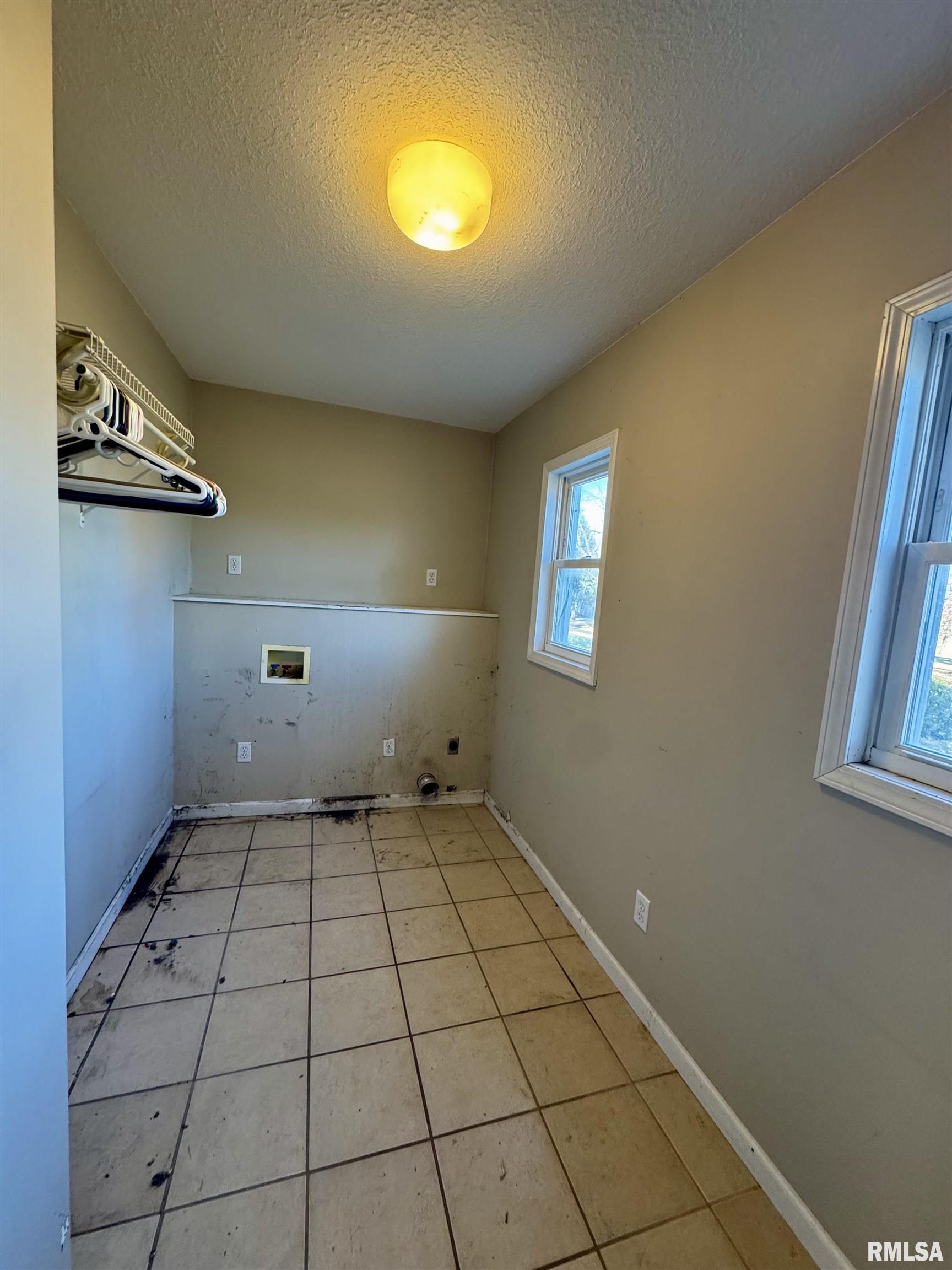 309 North Main Street Payson, IL 62360 - Photo 12 of 22