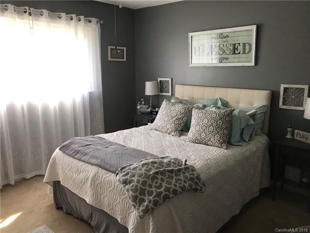 323 Ridge Drive, Unit L 23 Mount Holly, NC 28120 - Photo 8 of 15 Gallery Image 8