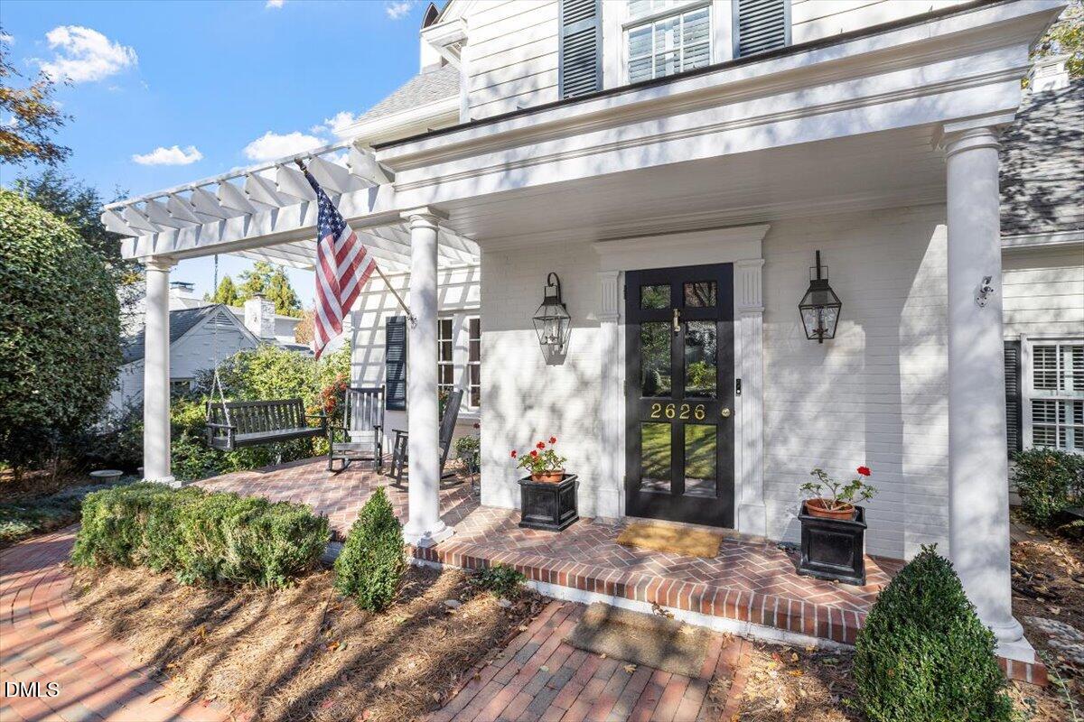 2626 Dover Road Raleigh, NC 27608 - Photo 4 of 48