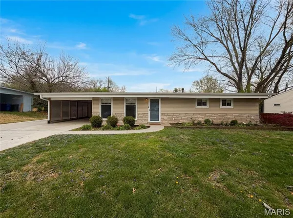 $361,000 | 510 Wicklow Drive, Ballwin, MO 63021