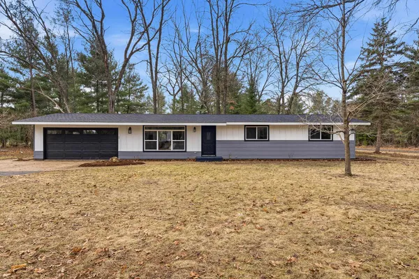 $494,900 | W5613 Cherokee Lane, New Lisbon, WI 53950