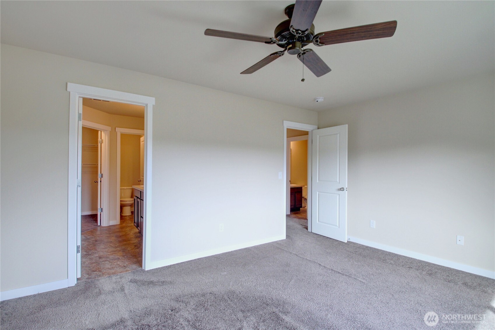 1709 Hillcrest Loop Mount Vernon, WA 98274 - Photo 28 of 40 wooden floor in an empty room