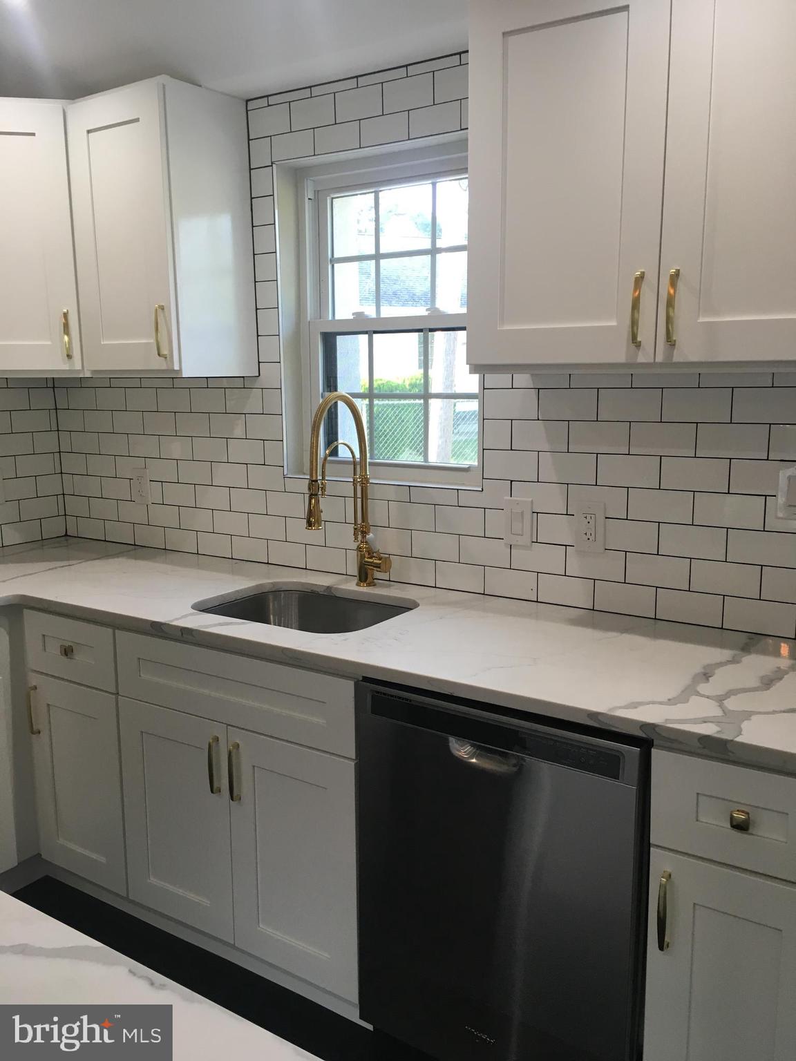 9537 Rising Sun Avenue Philadelphia, PA 19115 - Photo 18 of 64