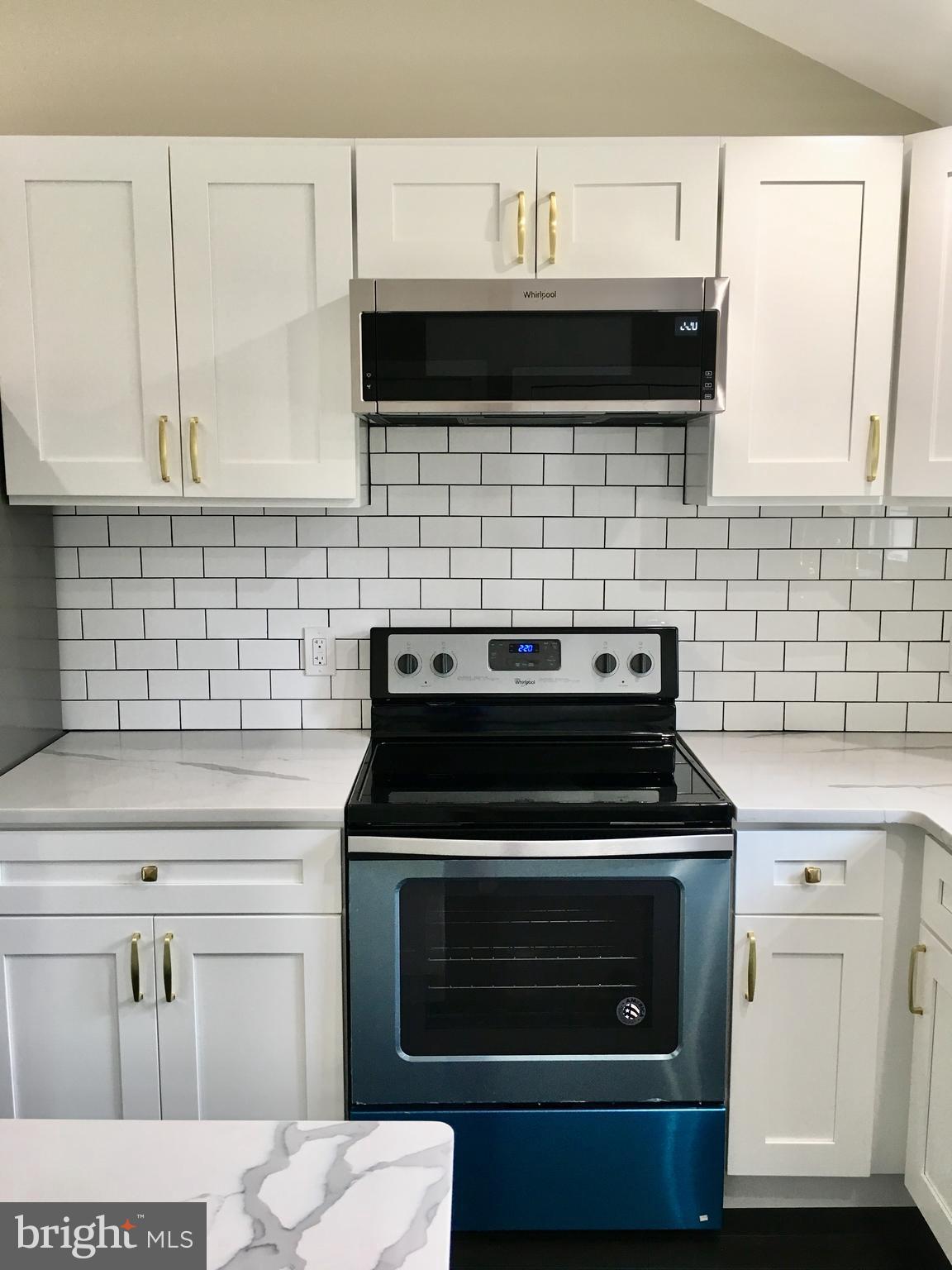 9537 Rising Sun Avenue Philadelphia, PA 19115 - Photo 19 of 64