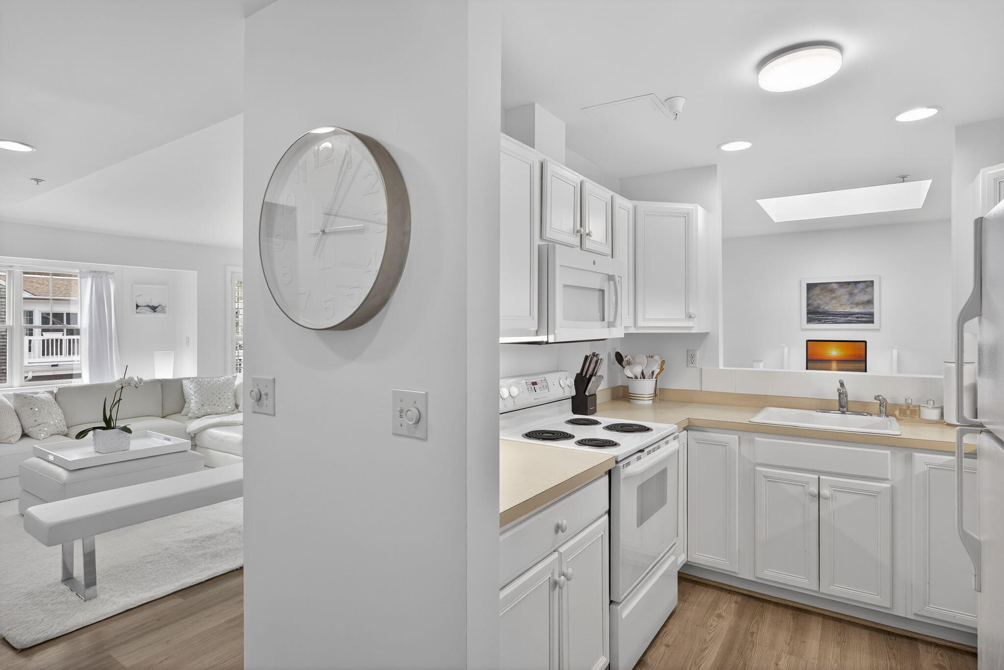 912 Main Street, Unit 308 Chatham, MA 02633 - Photo 4 of 65 .