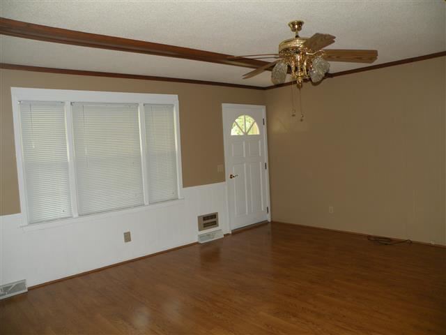 231 Cloverhill Drive Anderson, SC 29624 - Photo 3 of 22