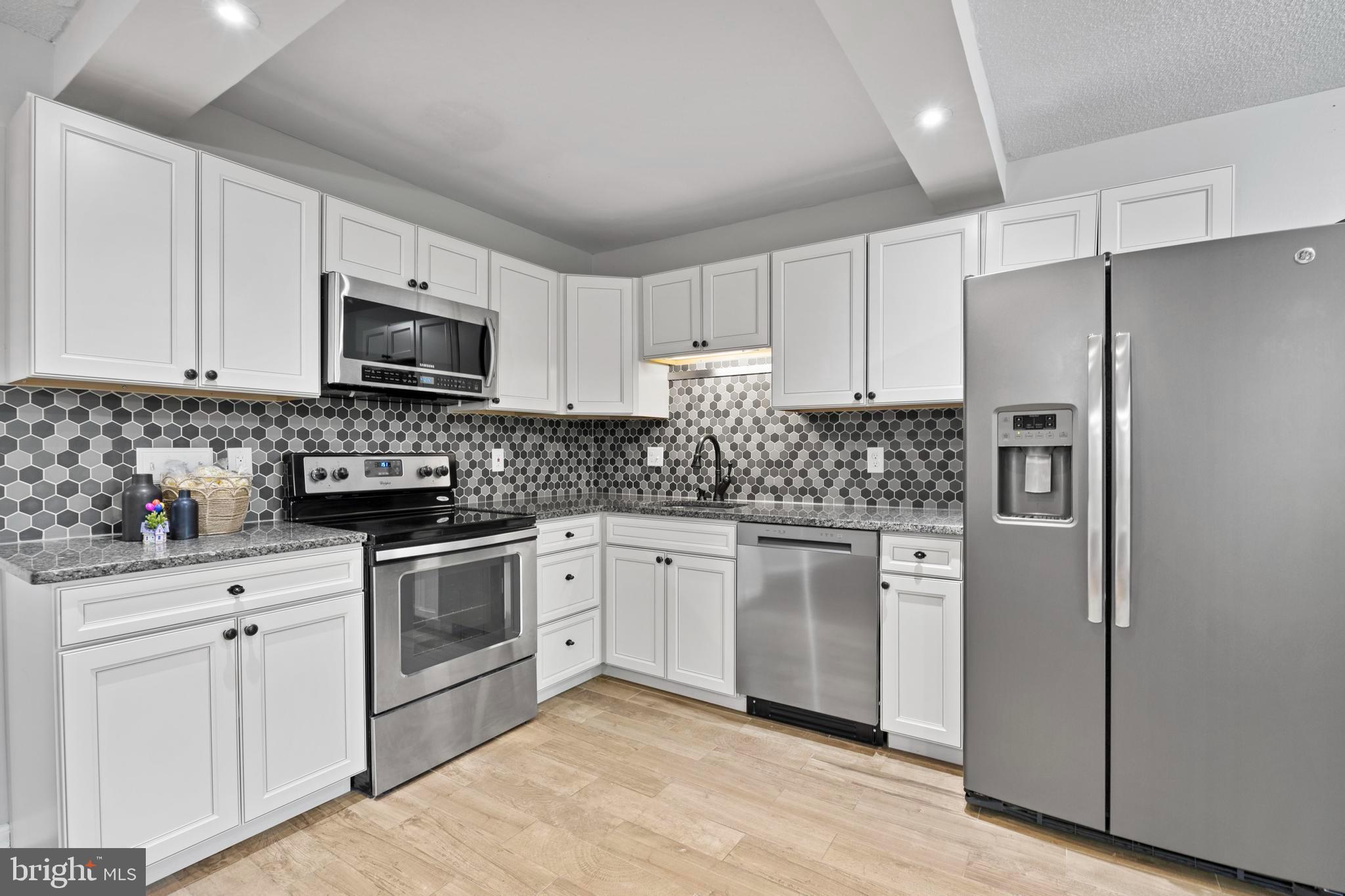2216 Castle Rock Square, Unit 12C Reston, VA 20191 - Photo 7 of 27