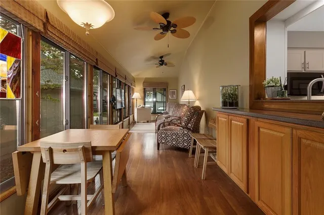 $400,000 | 10152 Edelweiss Circle, Merriam, KS 66203