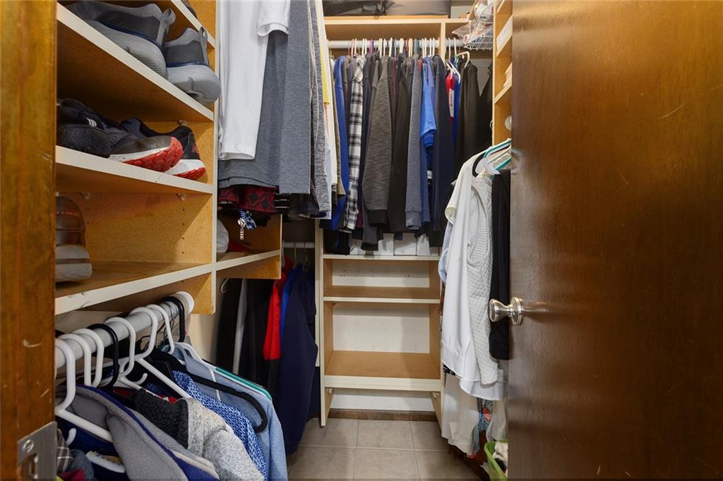 10152 Edelweiss Circle Merriam, KS 66203 - Photo 16 of 38