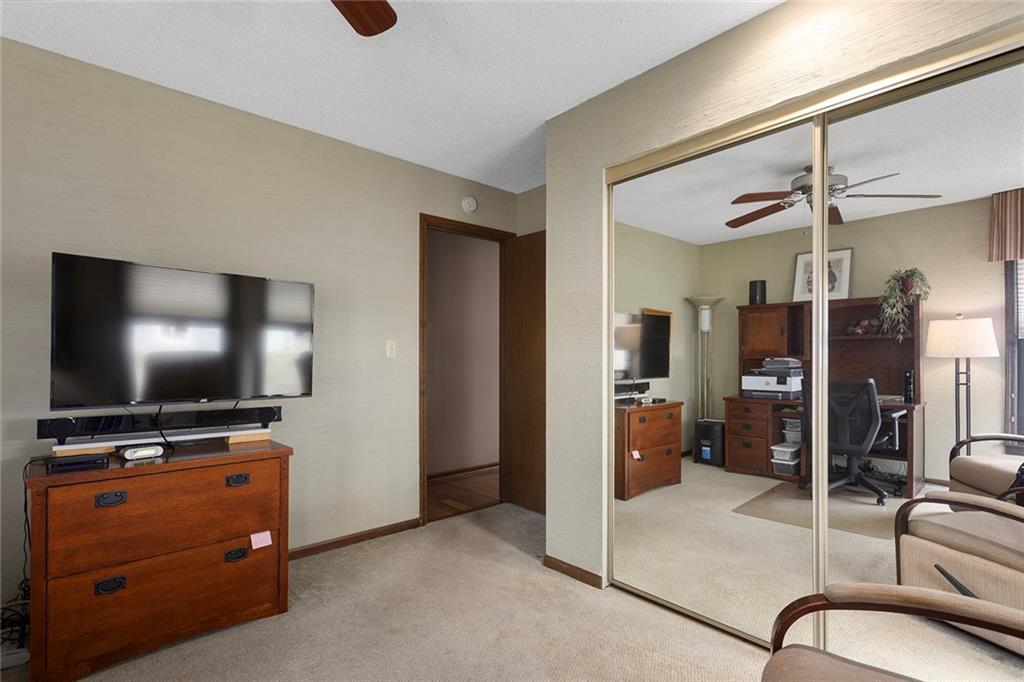 10152 Edelweiss Circle Merriam, KS 66203 - Photo 21 of 38