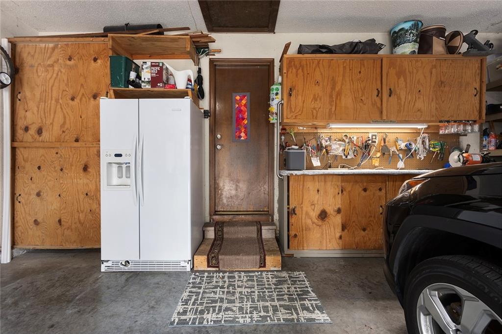 10152 Edelweiss Circle Merriam, KS 66203 - Photo 33 of 38