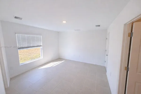 $2,400 | 17240 Cantu Court, Fort Myers, FL 33917