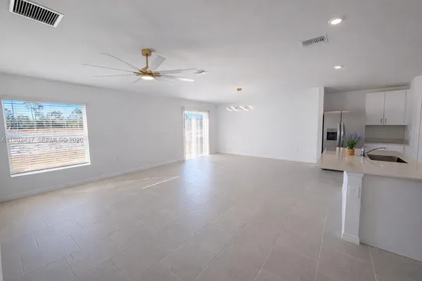 $2,400 | 17240 Cantu Court, Fort Myers, FL 33917