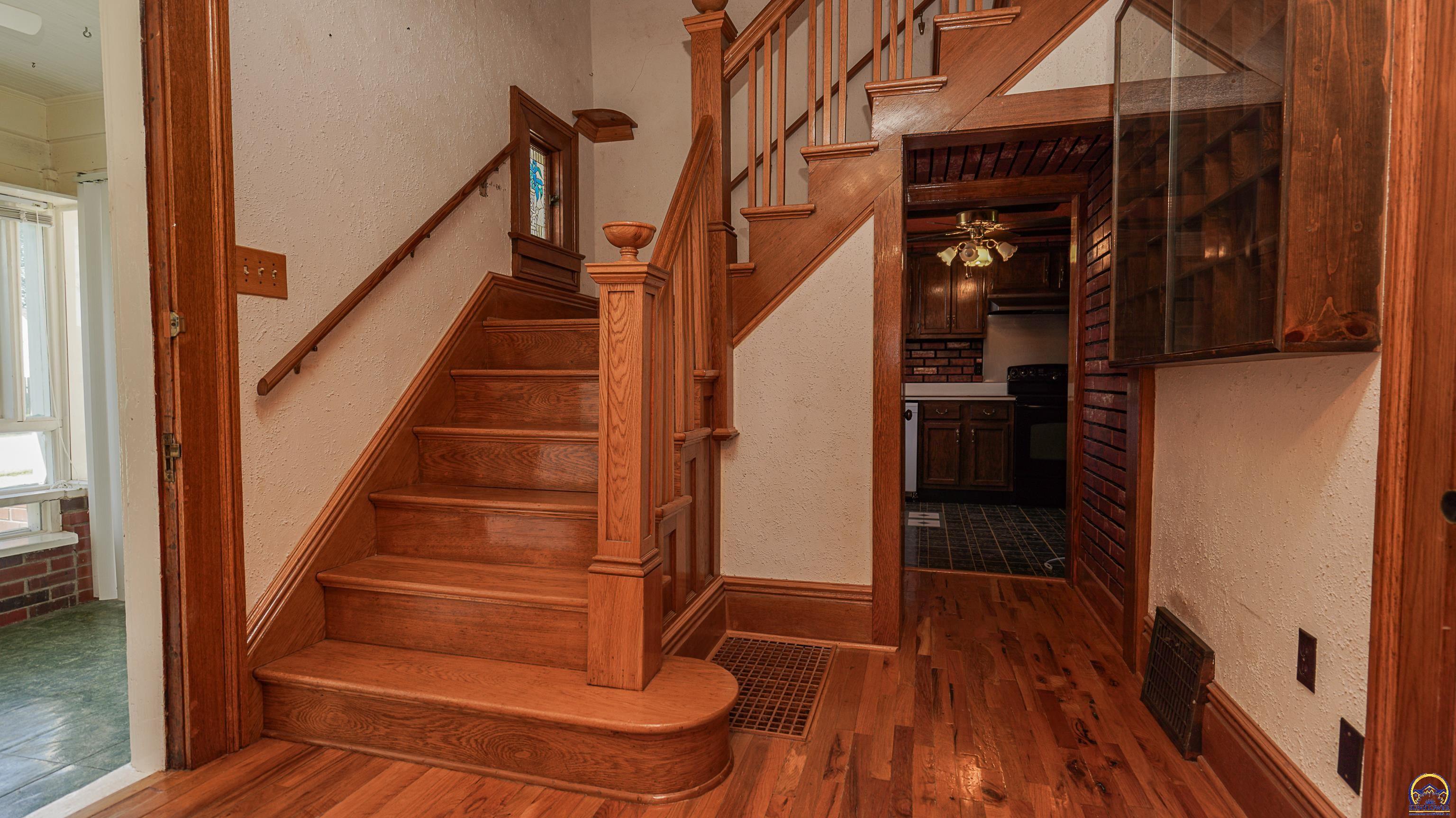 224 Main Street Everest, KS 66424 - Photo 5 of 34