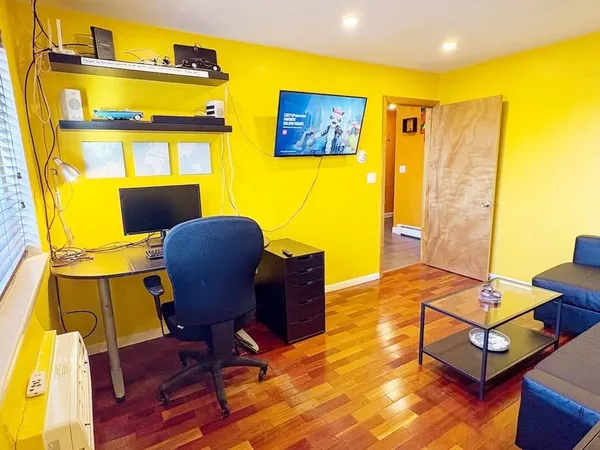 $2,600 | 6 Norumbega Terrace, Unit 10, Waltham, MA 02453