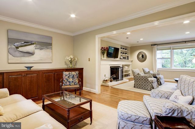 $1,225,000 | 5200 Brookeway Drive, Bethesda, MD 20816