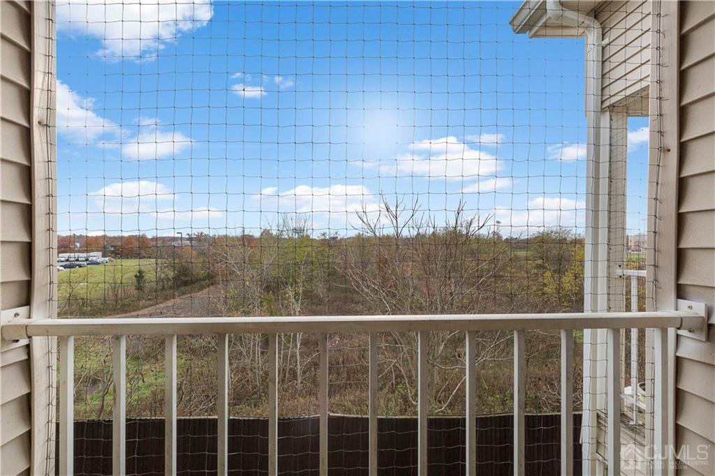 1236 Edpas Road, Unit 1236 New Brunswick, NJ 08901 - Photo 8 of 21 a view of a balcony