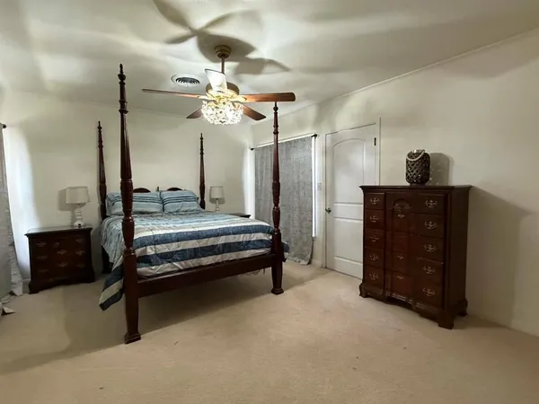 $128,000 | 410 West Reiman Street, Seymour, TX 76380