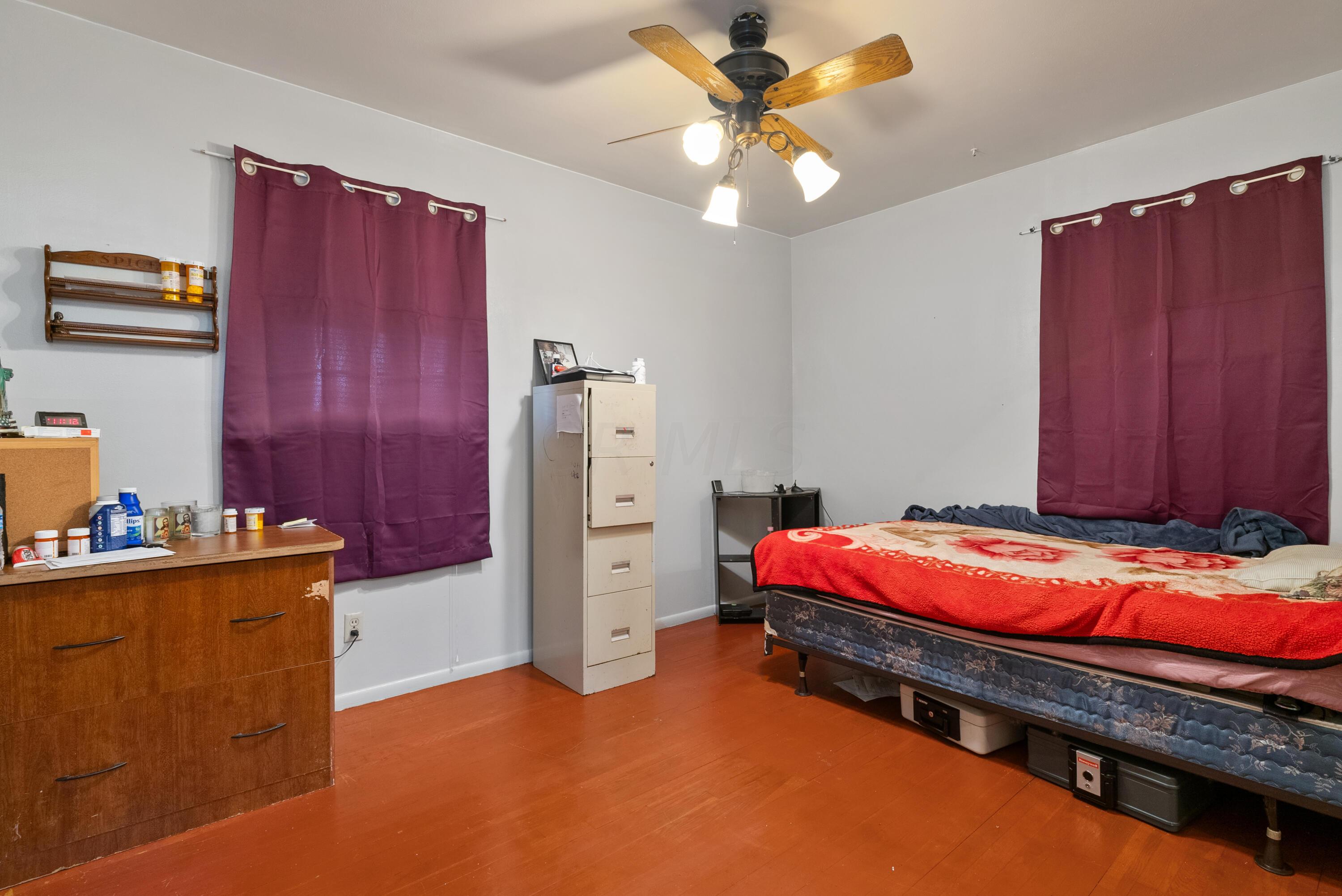 1089 South Yearling Road Columbus, OH 43227 - Photo 15 of 28 Bedroom