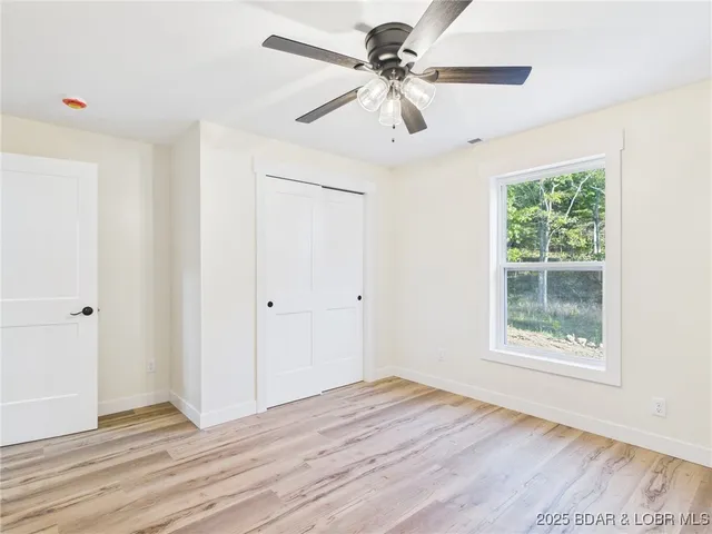 $424,500 | 106 Mayerling Drive, Laurie, MO 65037