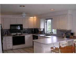 1 R Senter Cove Road, Unit 1 Derry, NH 03038 - Photo 2 of 9