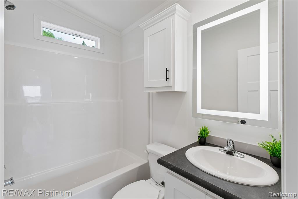 2 Serenity Shore Fenton, MI 48430 - Photo 8 of 22