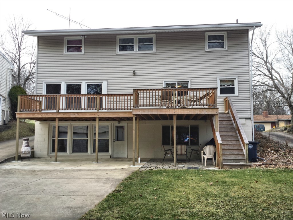 565 Garnette Road Akron, OH 44313 - Photo 3 of 22