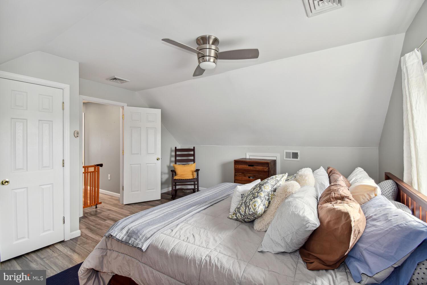 14 Downing Road Hamilton, NJ 08690 - Photo 13 of 29 Ceiling Fan