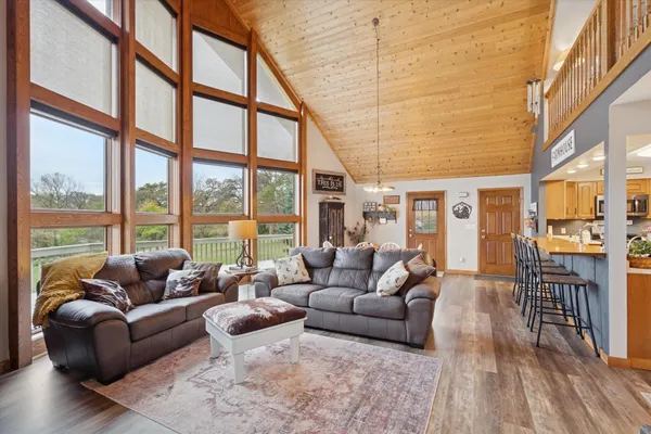 $720,000 | 4800 Cub Hollow Road, Gratiot, WI 53541