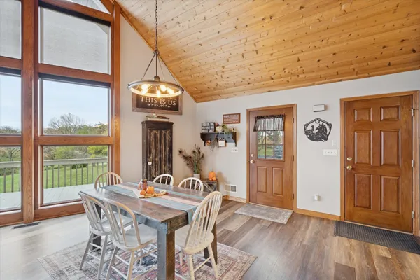 $720,000 | 4800 Cub Hollow Road, Gratiot, WI 53541