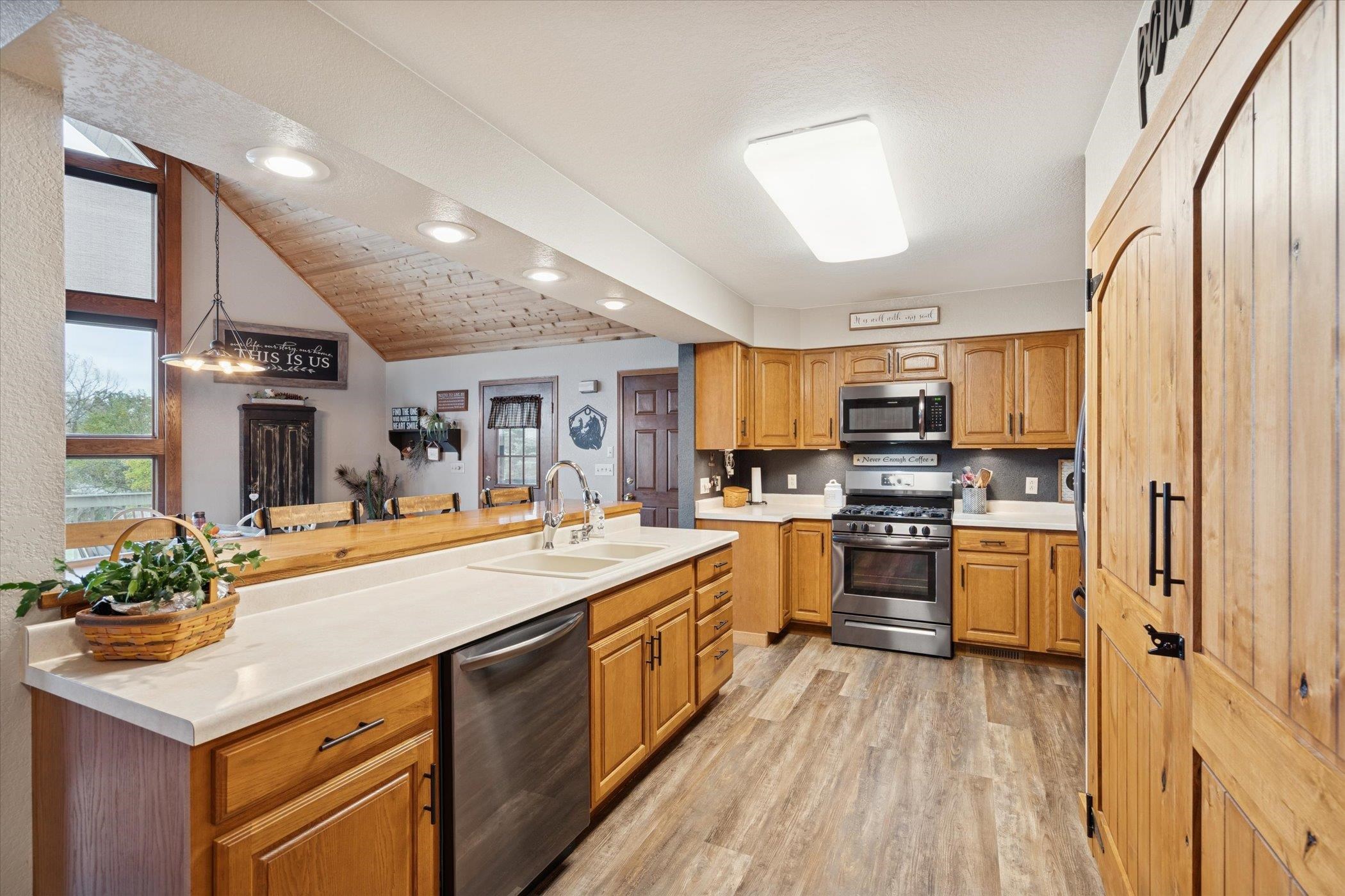 4800 Cub Hollow Road Gratiot, WI 53541 - Photo 20 of 90