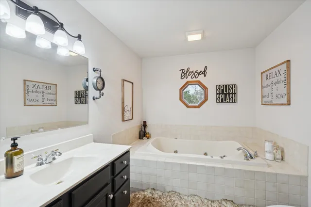 $745,000 | 4800 Cub Hollow Road, Gratiot, WI 53541