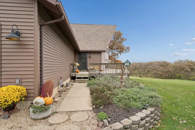 $745,000 | 4800 Cub Hollow Road, Gratiot, WI 53541