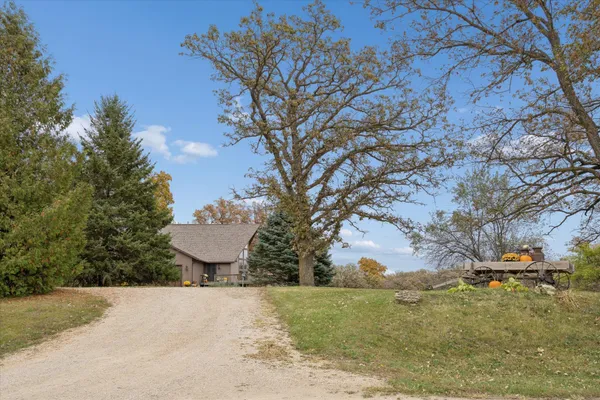 $720,000 | 4800 Cub Hollow Road, Gratiot, WI 53541