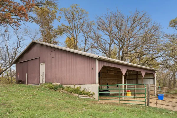 $720,000 | 4800 Cub Hollow Road, Gratiot, WI 53541