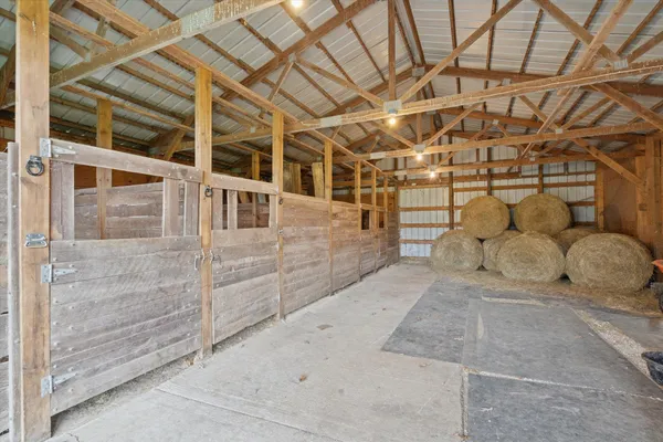 $720,000 | 4800 Cub Hollow Road, Gratiot, WI 53541