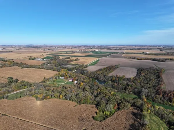 $720,000 | 4800 Cub Hollow Road, Gratiot, WI 53541