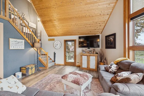 $720,000 | 4800 Cub Hollow Road, Gratiot, WI 53541