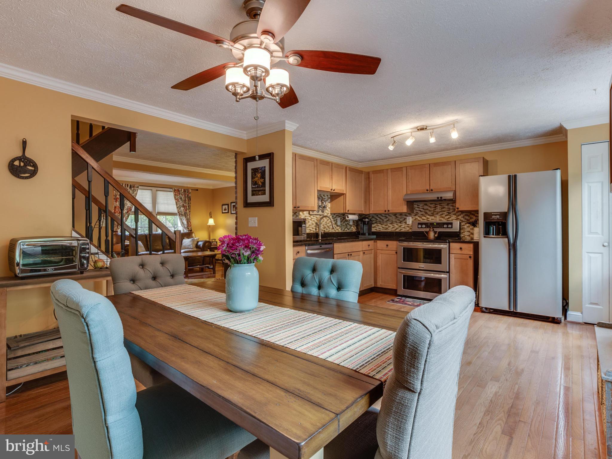 1666 Barnstead Drive Reston, VA 20194 - Photo 6 of 19 Kitchen