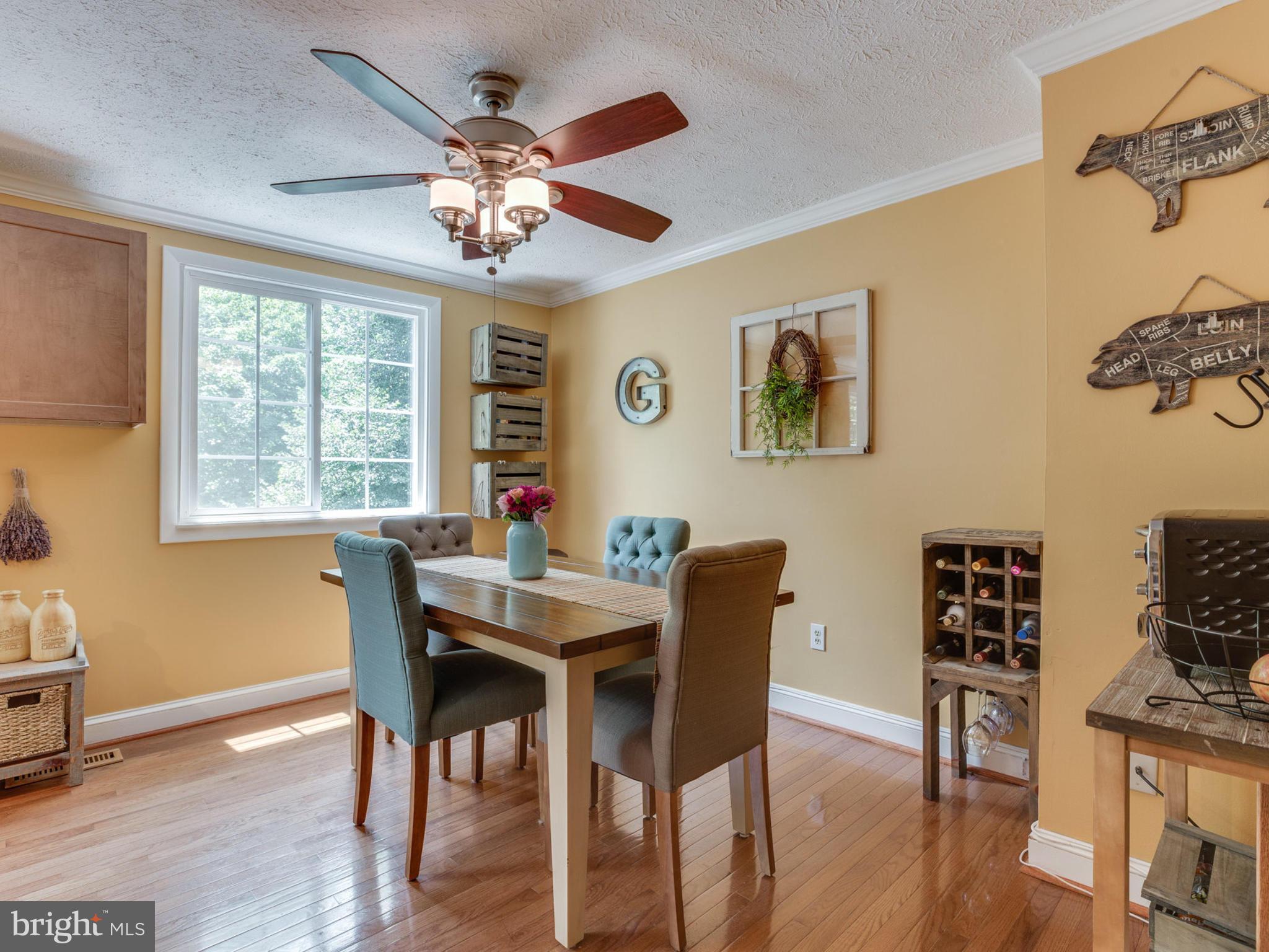1666 Barnstead Drive Reston, VA 20194 - Photo 7 of 19 Dining Room