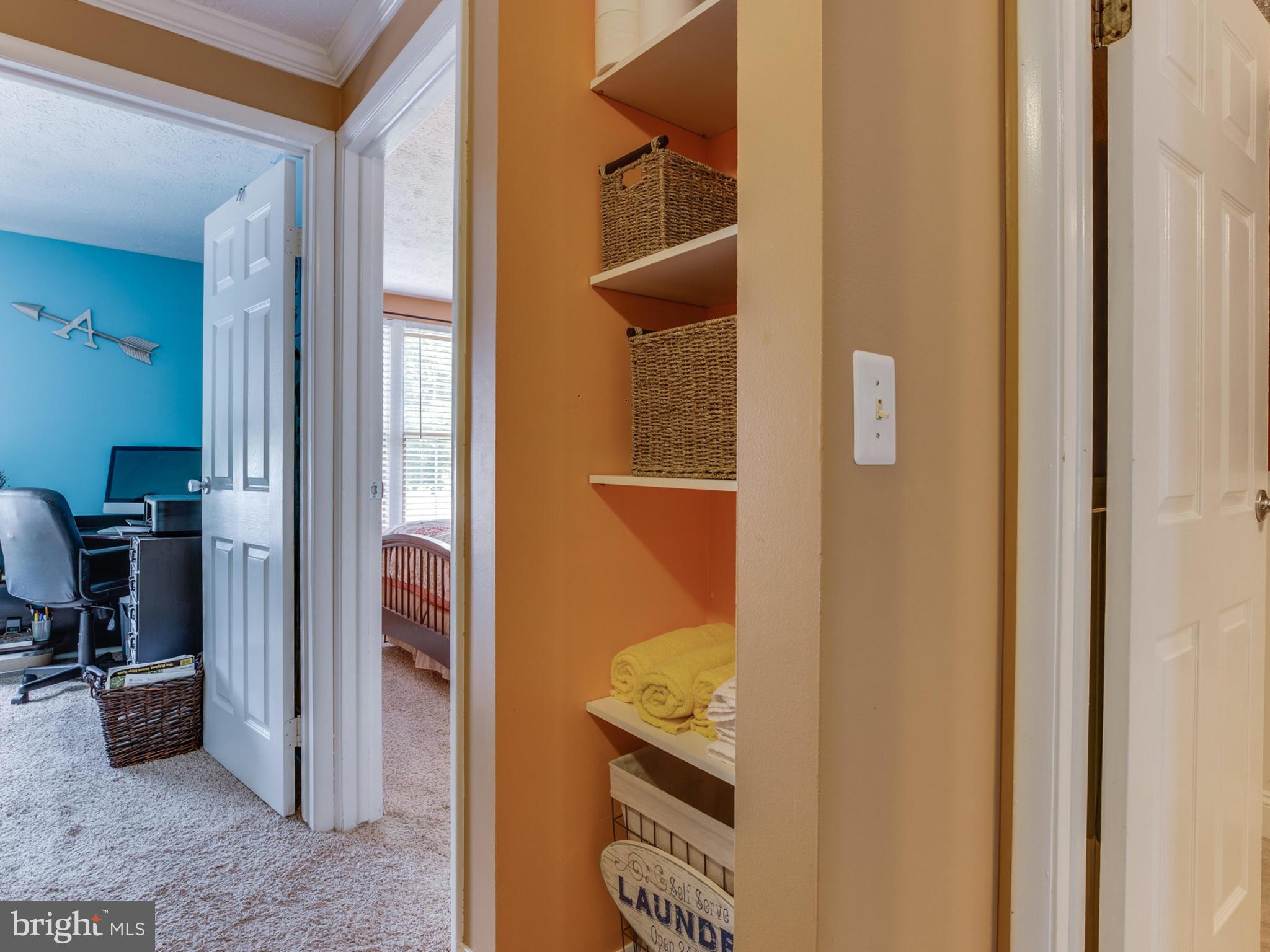 1666 Barnstead Drive Reston, VA 20194 - Photo 9 of 19 Interior (General)