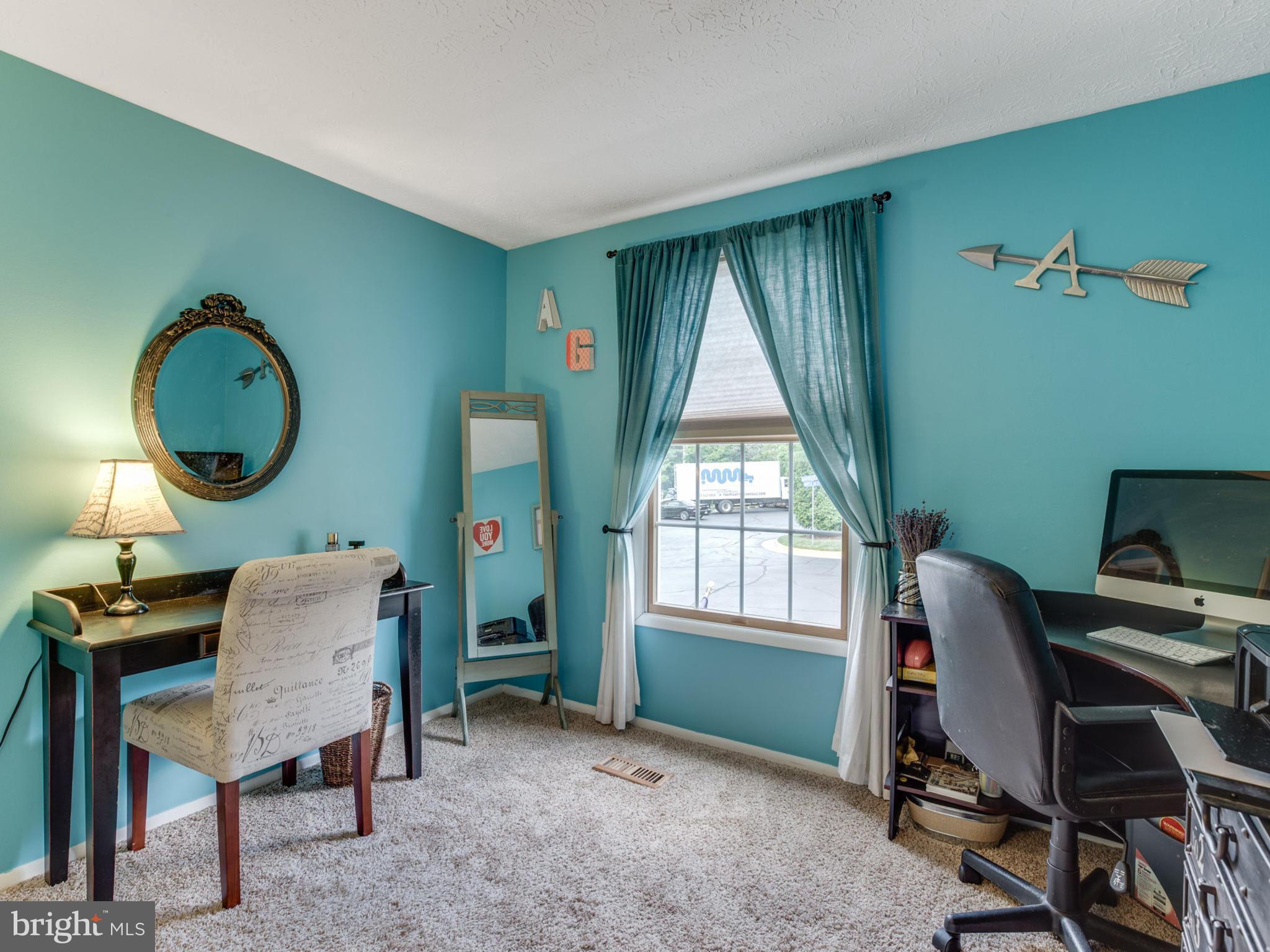 1666 Barnstead Drive Reston, VA 20194 - Photo 10 of 19 Bedroom