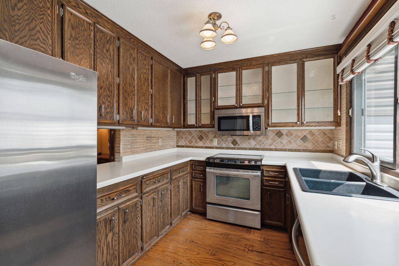 455 County Rd C West Roseville, MN 55113 - Photo 8 of 33 Gallery Image 8
