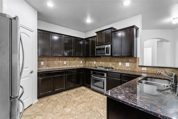 $2,750 | 524 Mount Olive Avenue, McKinney, TX 75072