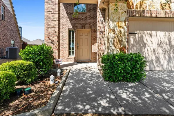 $2,750 | 524 Mount Olive Avenue, McKinney, TX 75072