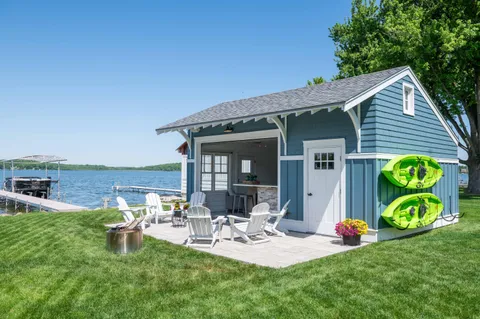 $3,200,000 | W267N2937 Peterson Drive, Pewaukee, WI 53072