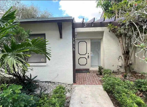$2,150 | 3816 Southwest 68th Way, Unit 14F, Miramar, FL 33023