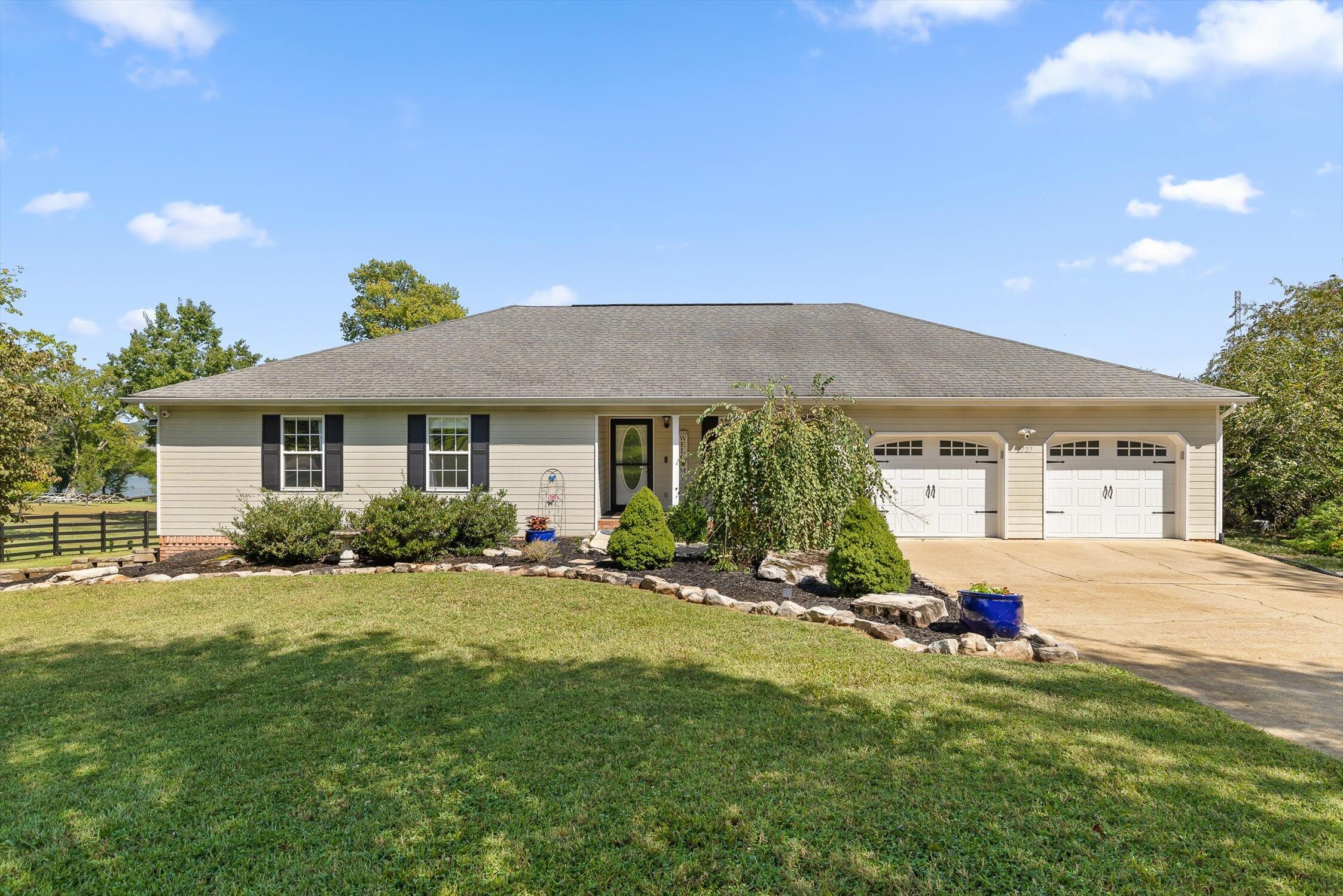2727 Thicket Road Soddy Daisy, TN 37379 - Photo 3 of 90 01-Thicket-67