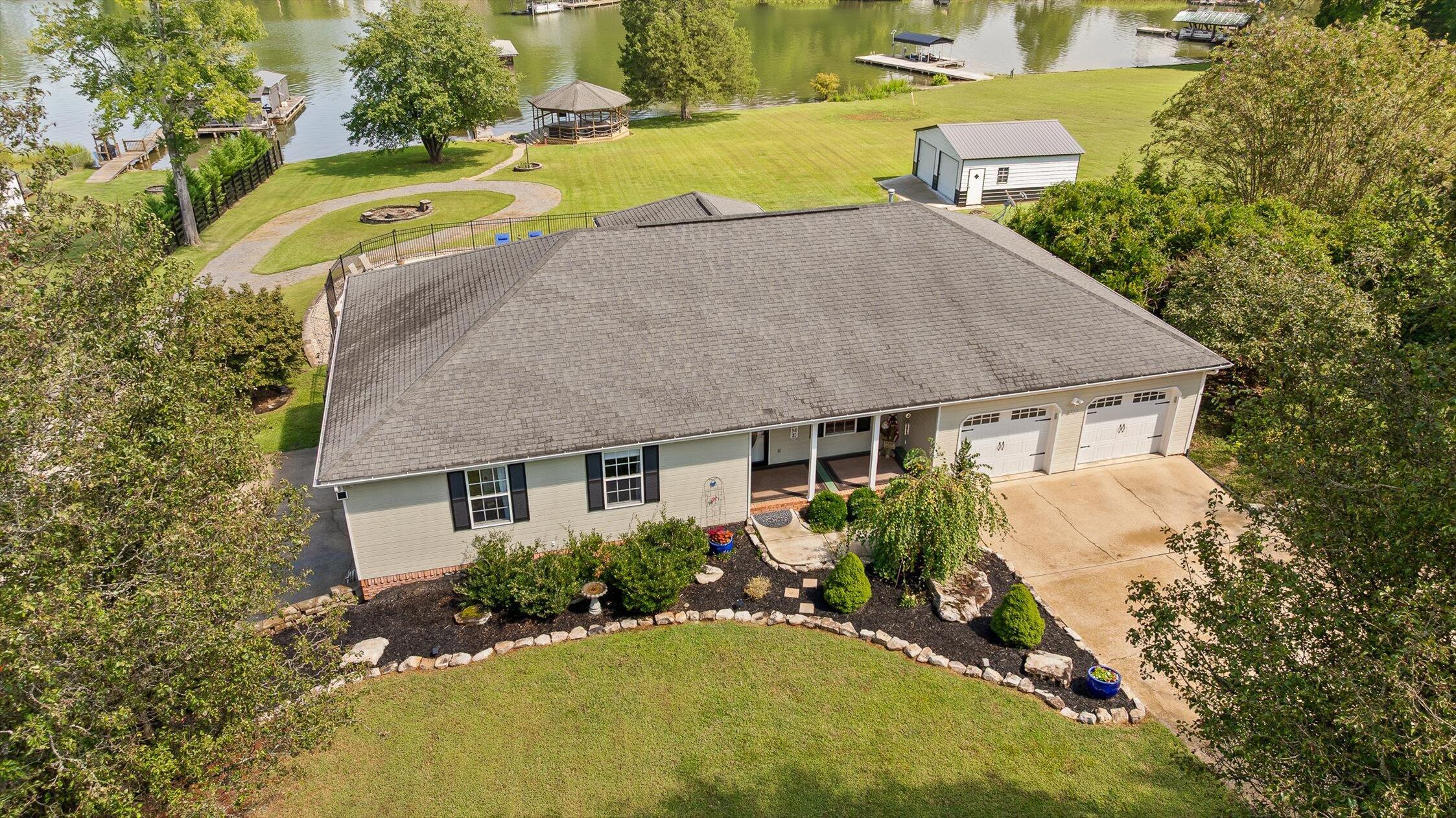 2727 Thicket Road Soddy Daisy, TN 37379 - Photo 5 of 90 35-Thicket-57