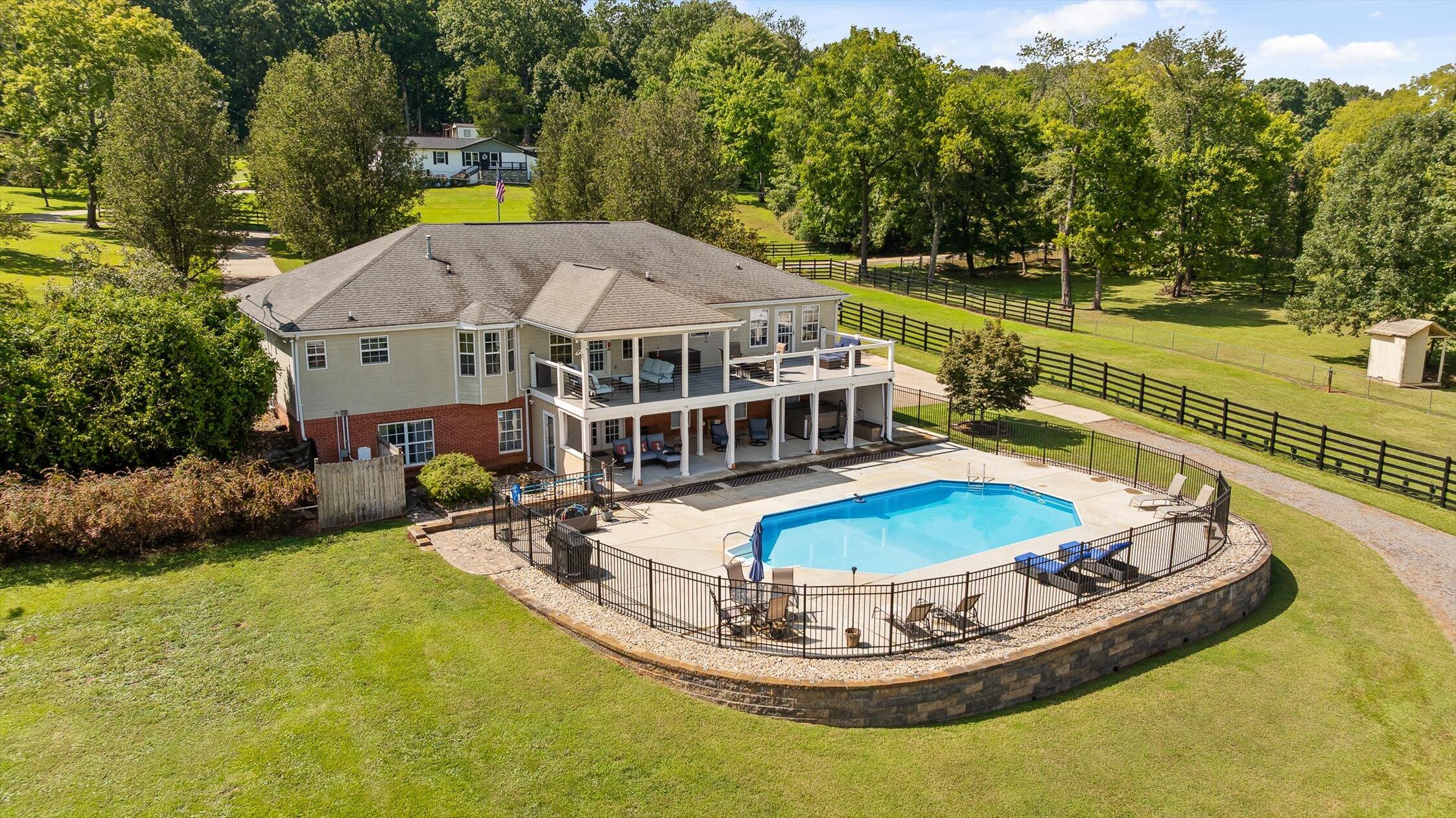 2727 Thicket Road Soddy Daisy, TN 37379 - Photo 7 of 90 32-Thicket-60